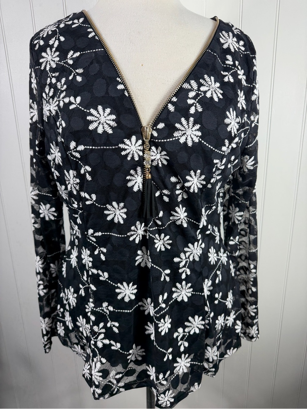 Papillon Embroidered Mesh Tunic Top Black White Floral Tassel Zip XL